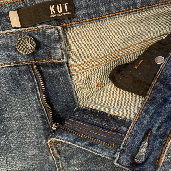 Kut from the Kloth Catherine Boyfriend Jean Shorts Size 8 Cuffed Distressed - Picture 5 of 16